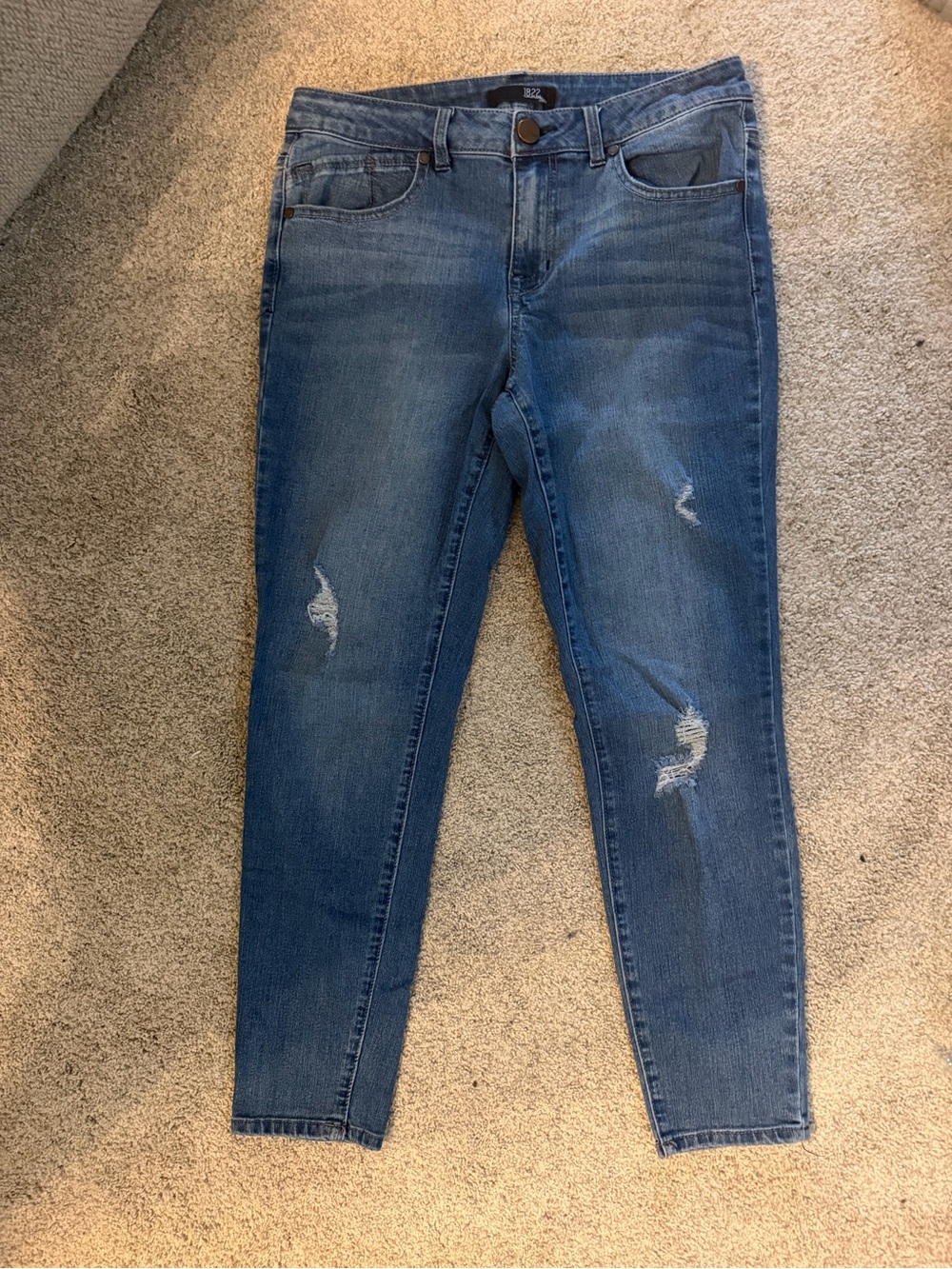 1822 Denim Women’s Skinny Jeans in Medium Blue with Light Distressing